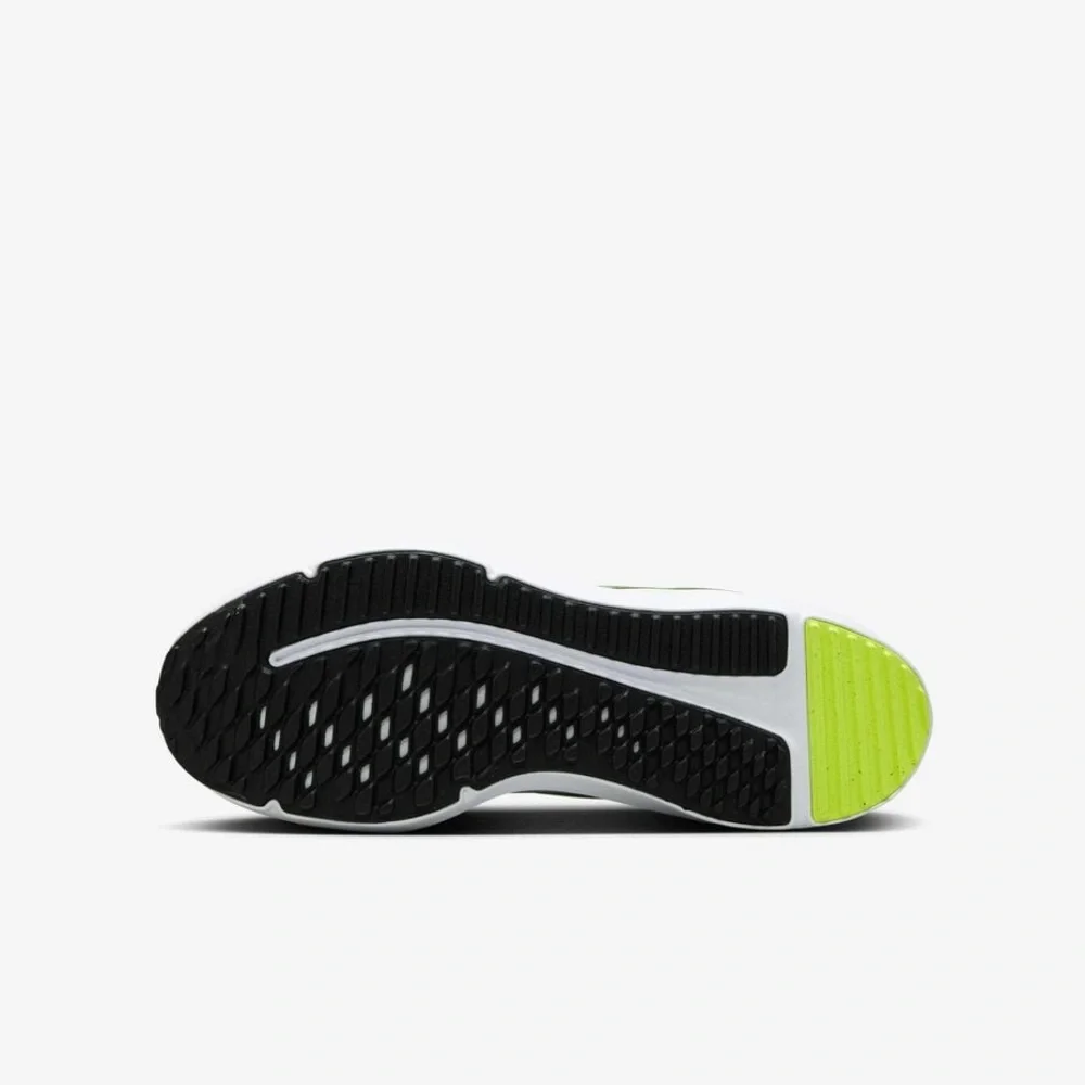 Nike Cosmic Runner Older Kids' Road Running‎ Shoes